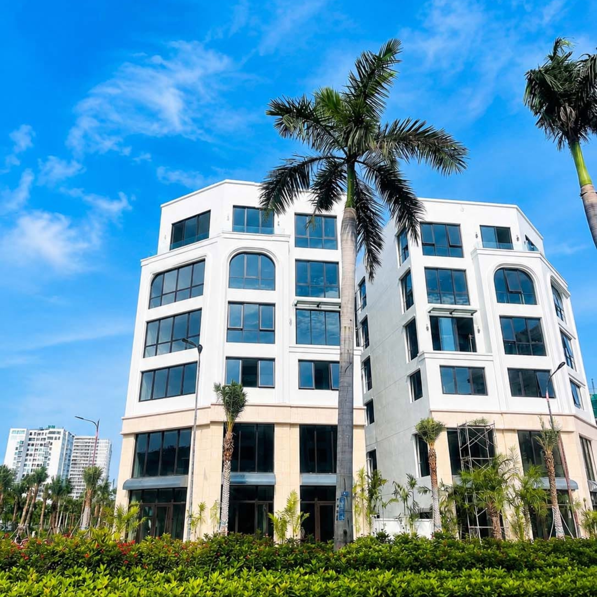 Cửa nhôm kính phòng ngủ tại Sora Bay Hạ Long