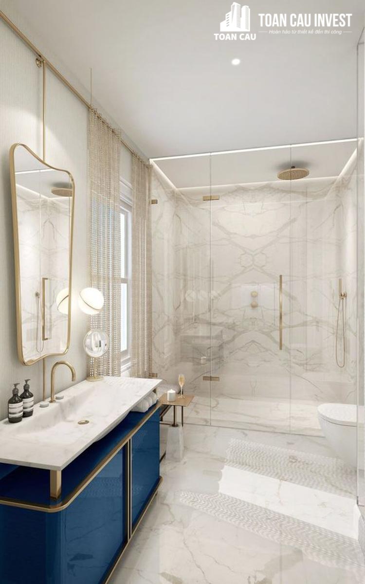 Mẫu phòng tắm kính trong các khách sạn cao cấp mạ vàng