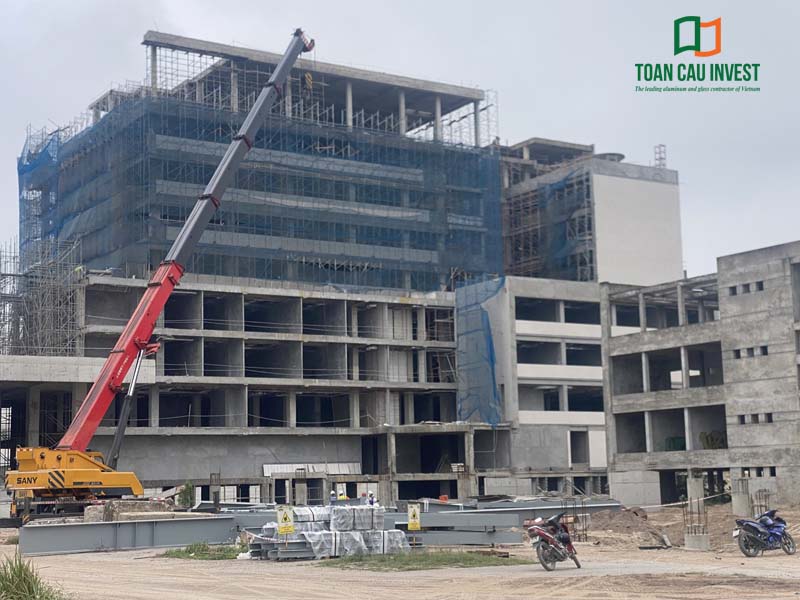 Giải pháp thi công nhôm kính tại bệnh viện Nam Định do Toàn Cầu thực hiện