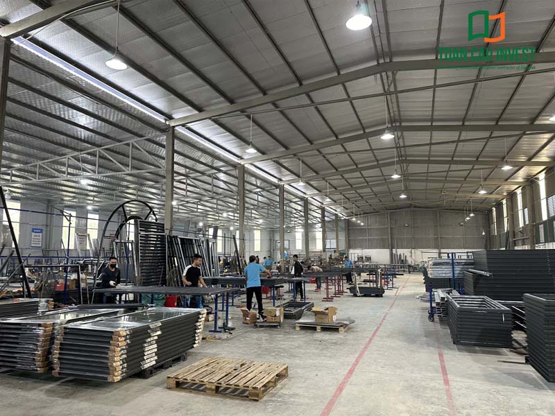 Toàn cầu invest thi công vách kính nhà tắm